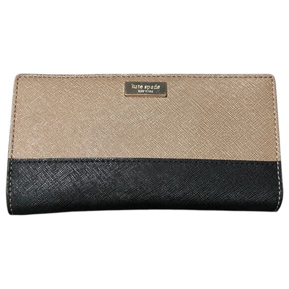 Kate Spade New York Laurel Way Stacy Saffiano Leather Wallet Porcelain Black - Picture 1 of 6